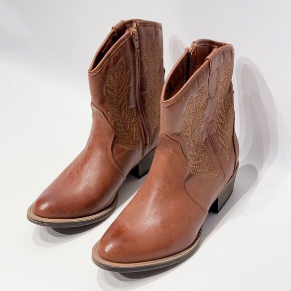 NWOB Coconuts by Matisse ROY Brown Vegan Leather Side Zip Ankle Booties Women 7M - Picture 8 of 14